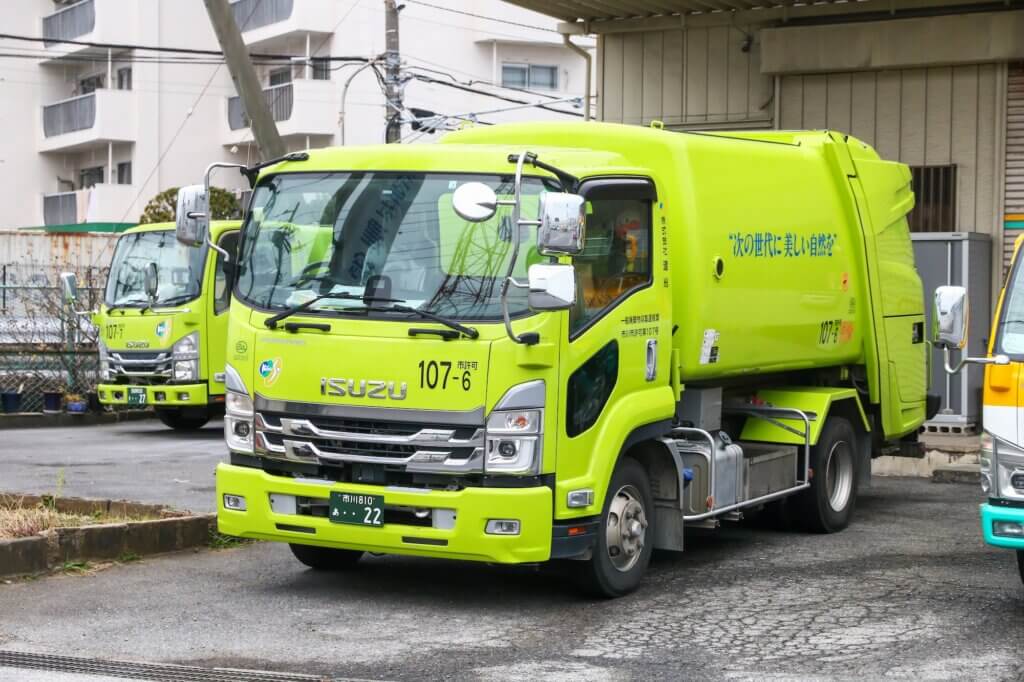 isuzu forward packer