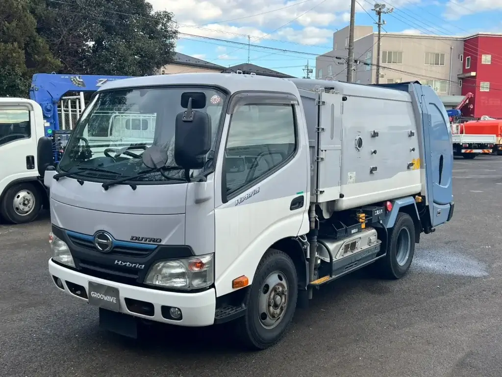 日野デュトロ パッカー