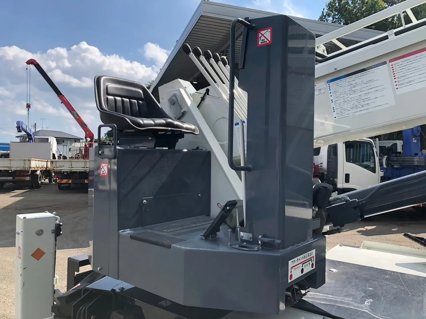 ⭐︎我知日　大黒柱　小　3点セット⭐︎ 鉄(三価クロメート黒色) ＋低頭精密小ねじ(ラミクス) FX-0000EB