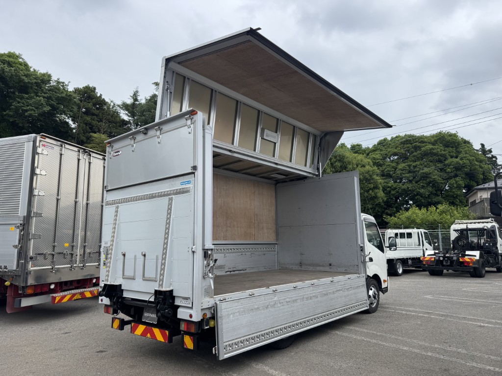 車両写真