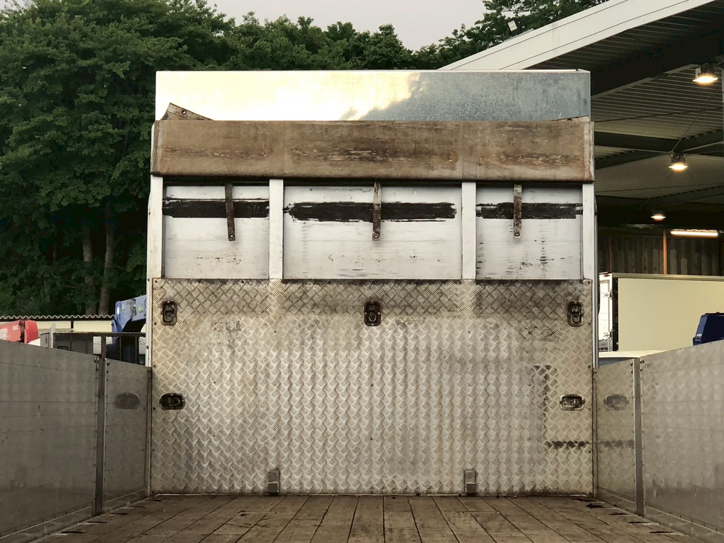 車両写真