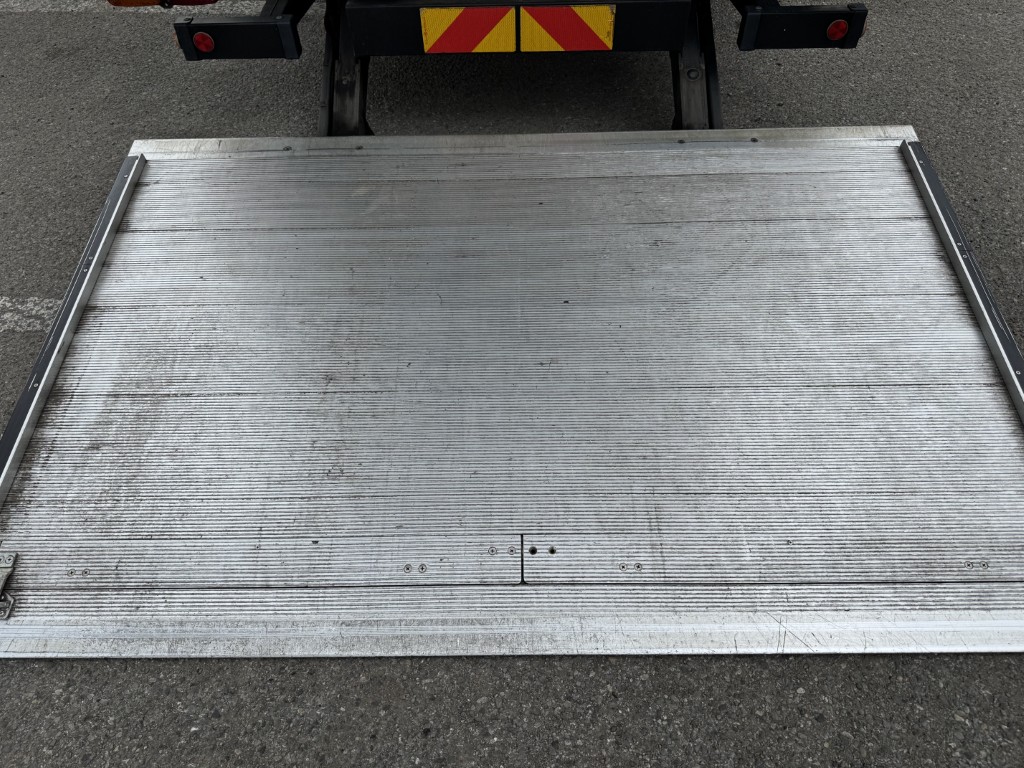 車両写真