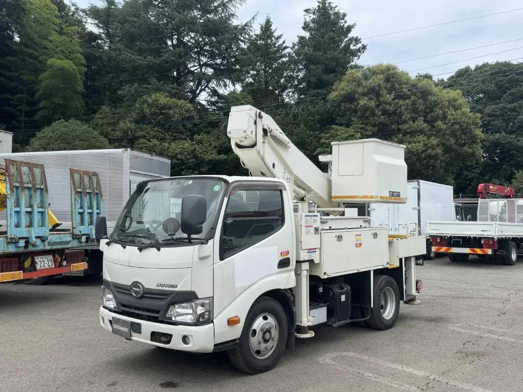 高所作業車