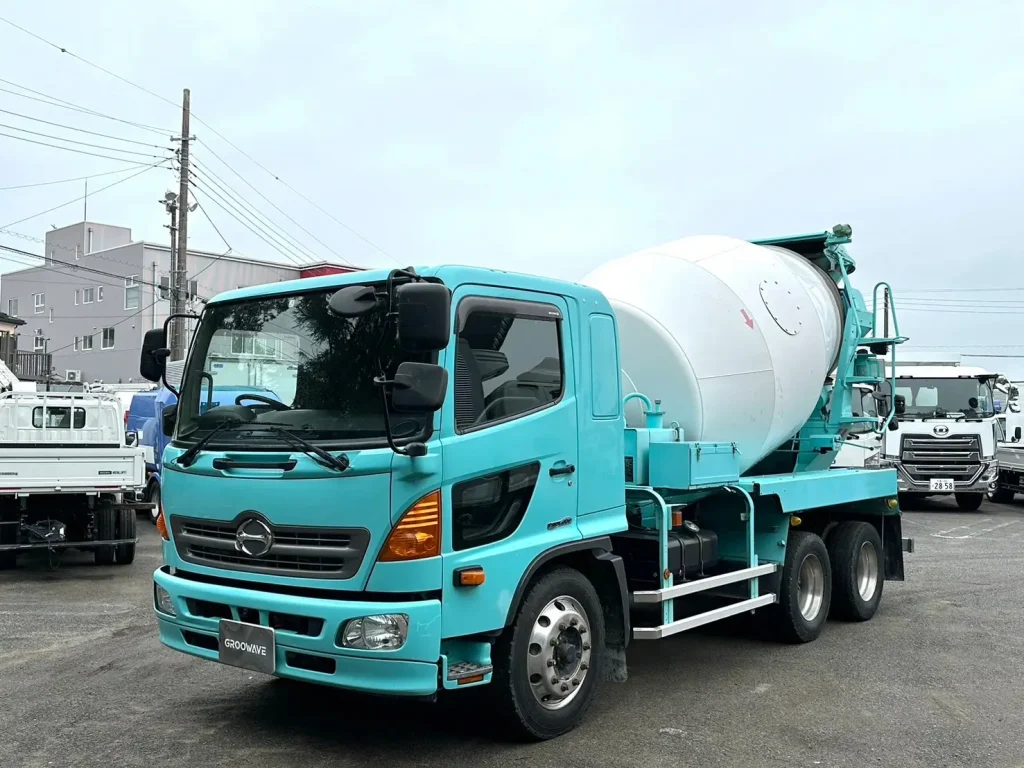 ミキサー車