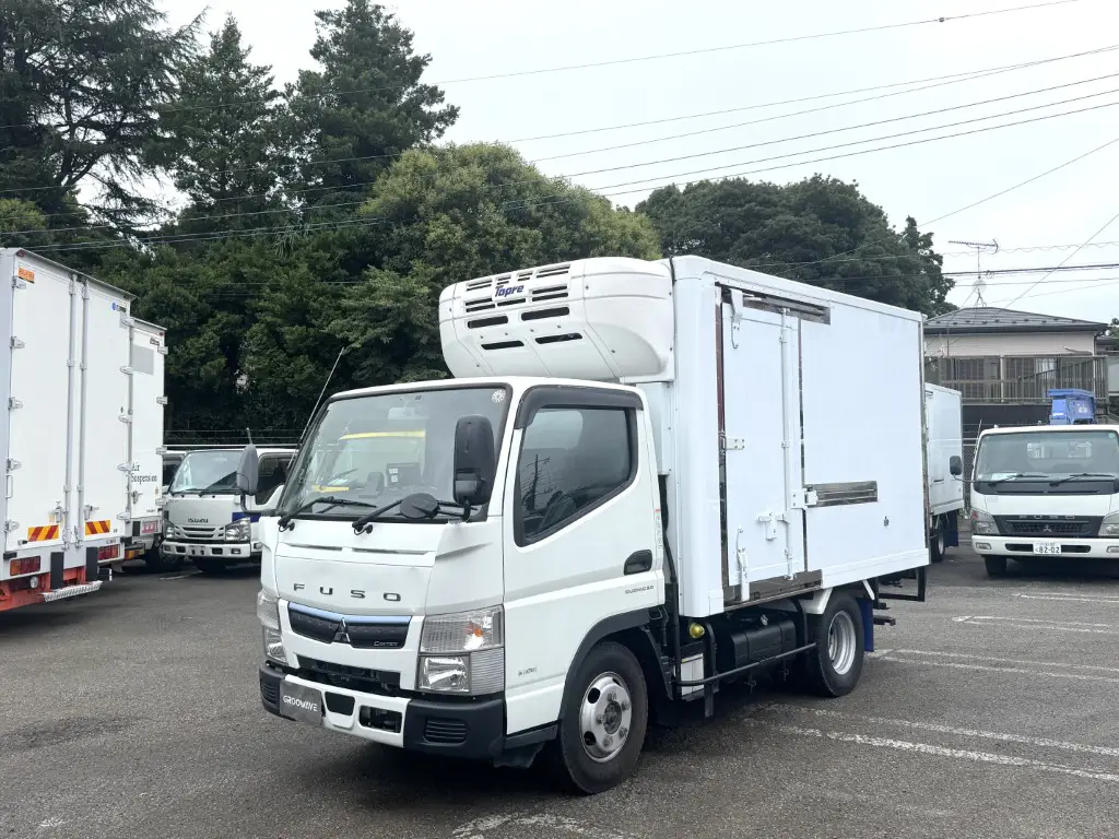 三菱Fuso ブームトラック　新品未開封品 三菱ふそう純正部品 | 三菱ふそうトラック・バス株式会社