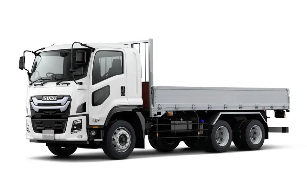 4トントラックの荷台内寸や車種、必要な免許など詳しく解説