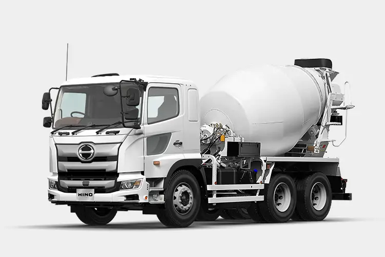 ミキサー車（生コン車）とは？仕組みやサイズ、免許など詳しく解説
