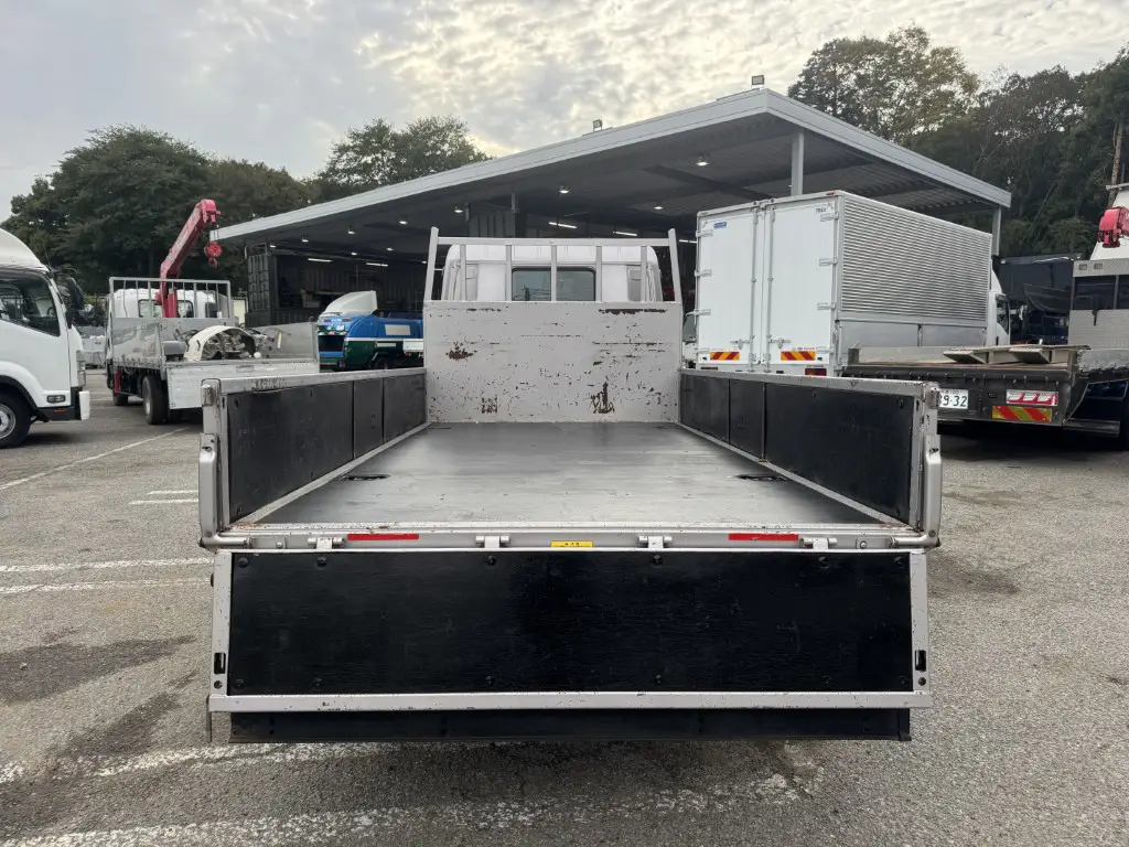 三菱ふそうキャンター2PG-FEAV0