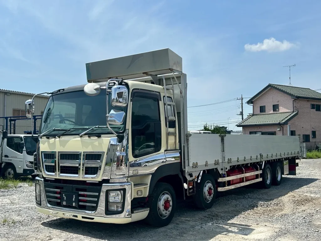 いすゞギガQKG-CYJ77A