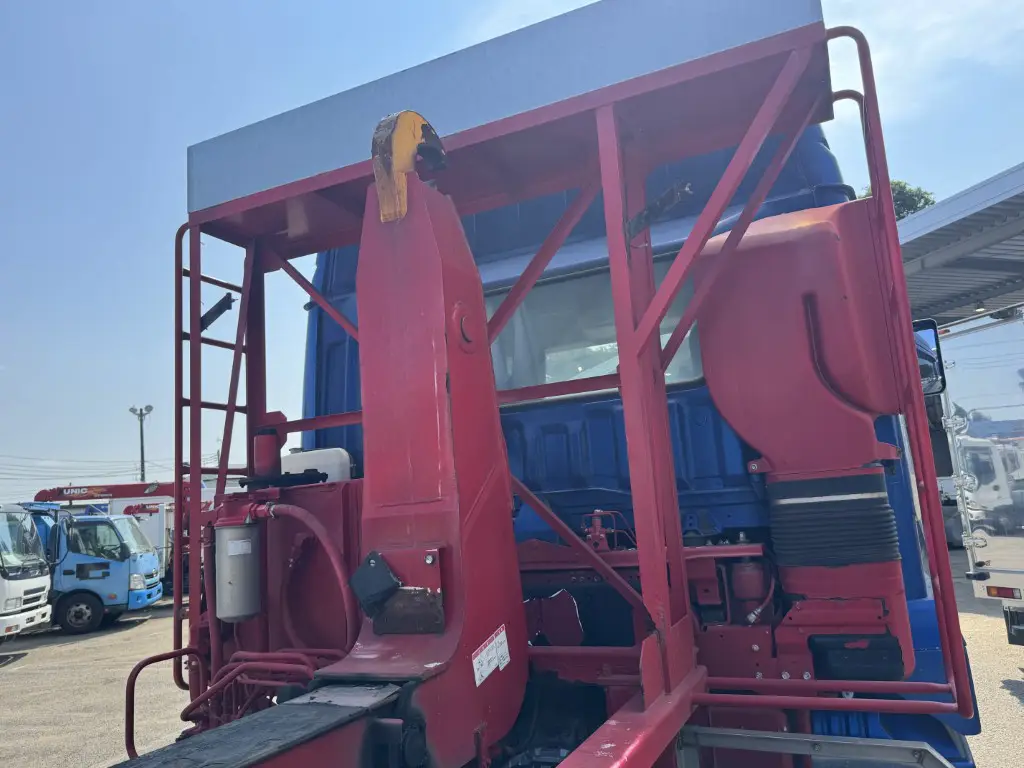 アームロール車