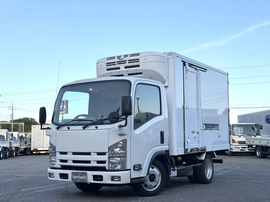 いすゞ の中古トラック一覧 | 中古トラック販売のグルーウェーブ