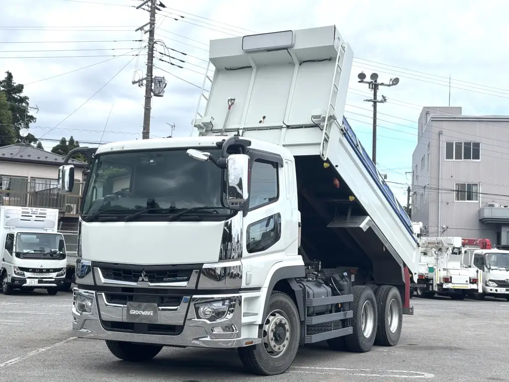 ダンプカーとは？種類や特徴をわかりやすく解説｜サイズ別の違いも紹介 中古トラック